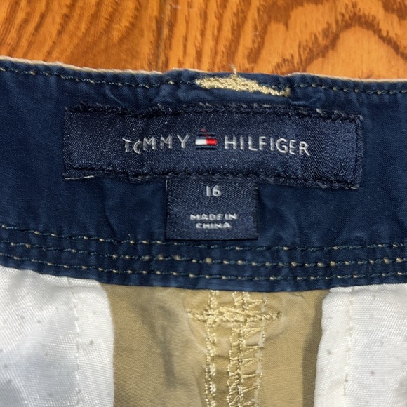 Tommy Hilfiger boys cargo shorts size 16 - Picture 2 of 7